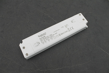 SMARTT ZASILACZ LED 12V/30W (2,5A)