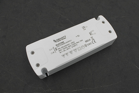 SMARTT ZASILACZ LED 12V/75W (6,25A)